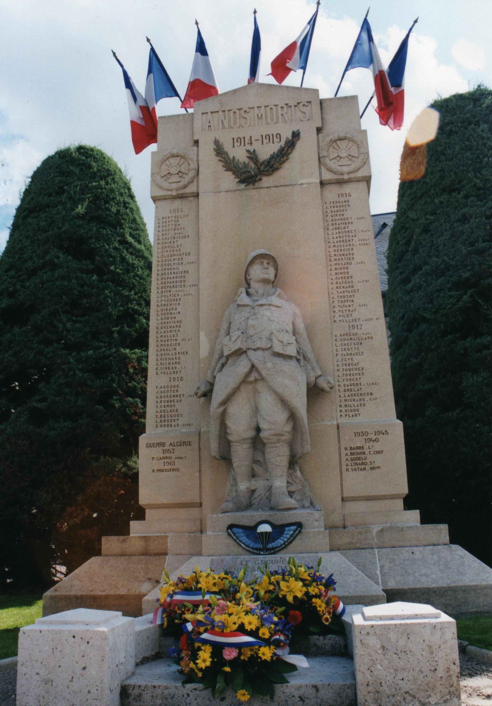 Aubingy memorial.jpg